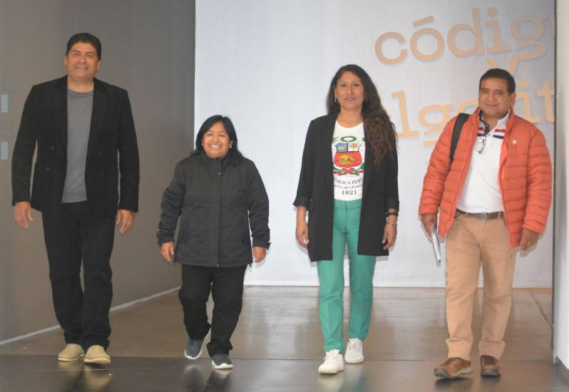 Docentes peruanos participaron en #enlightED