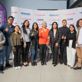 Beneficiarios del Pronabec acceden a capacitación para potenciar sus perfiles profesionales