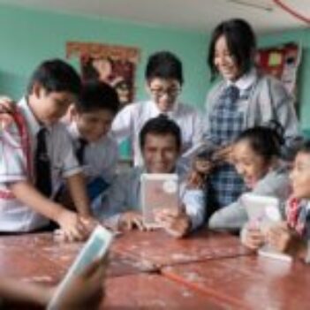“Comprometidos con la educación” cumple 7 años acercando el futuro a niños y niñas de entornos vulnerables